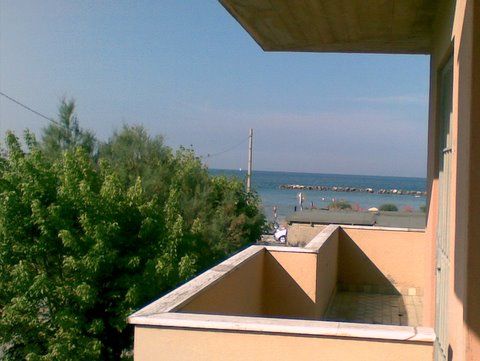 foto 5 Mietobjekt von Privatpersonen Rimini appartement Emilia-Romagna Rimini (+Umland) Ausblick von der Terrasse