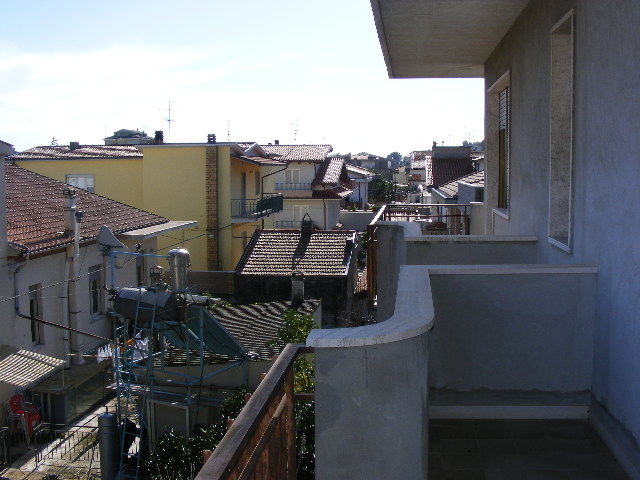 foto 15 Mietobjekt von Privatpersonen Roseto degli Abruzzi appartement Abruzzen Teramo (+Umland) Balkon 3