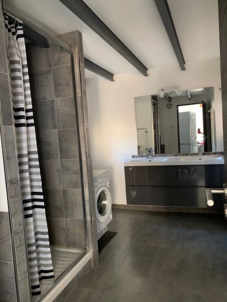 foto 6 Mietobjekt von Privatpersonen Collioure appartement Languedoc-Roussillon Pyrenen (Mittelmeer) Badezimmer