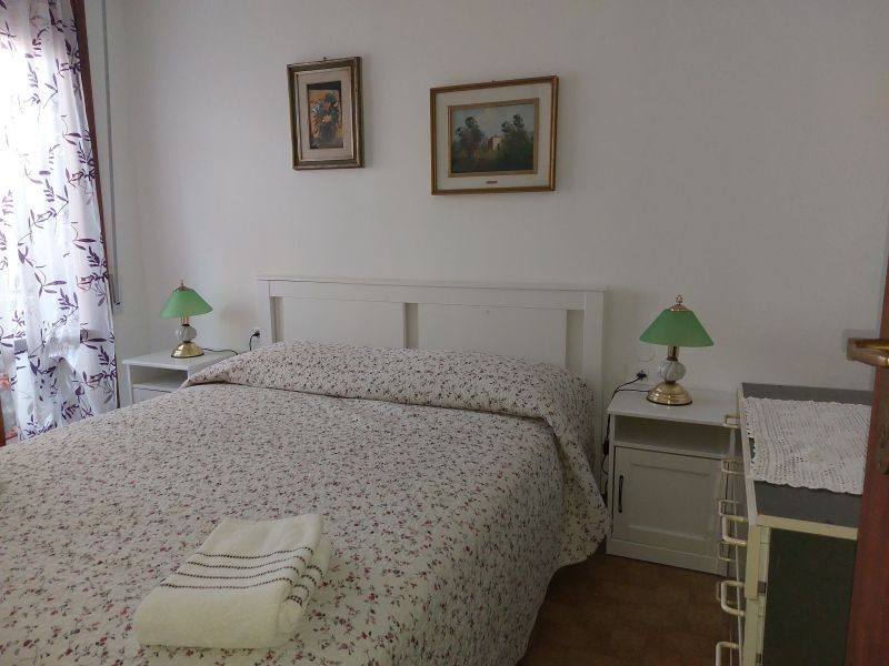 foto 2 Mietobjekt von Privatpersonen Marina di Massa appartement   Schlafzimmer