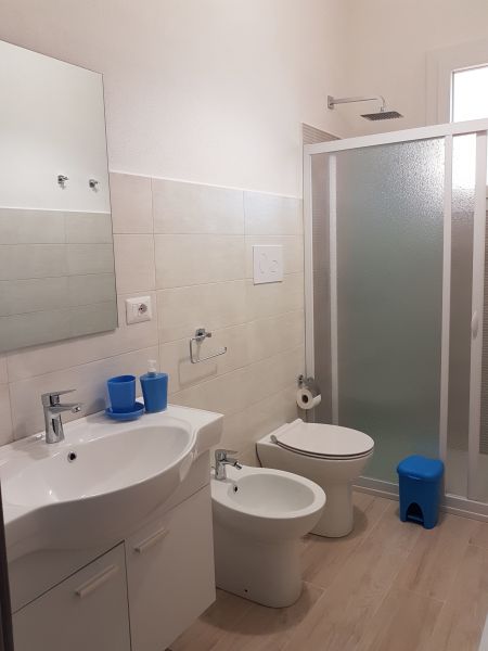 foto 11 Mietobjekt von Privatpersonen La Caletta appartement Sardinien Nuoro (+Umland) Badezimmer