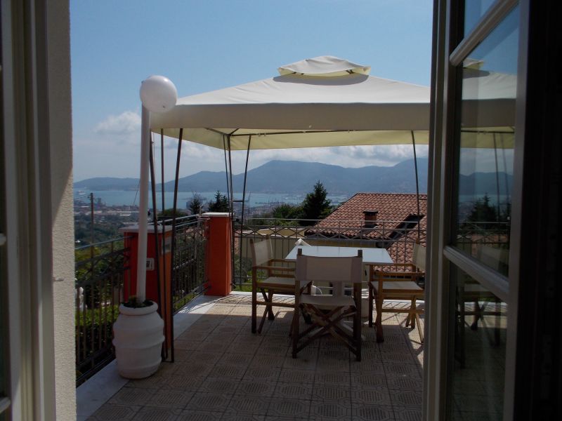 foto 1 Mietobjekt von Privatpersonen La Spezia appartement Ligurien La Spezia (+Umland) Ausblick von der Terrasse