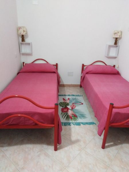 foto 12 Mietobjekt von Privatpersonen Solanas appartement Sardinien Cagliari (+Umland) Schlafzimmer 1