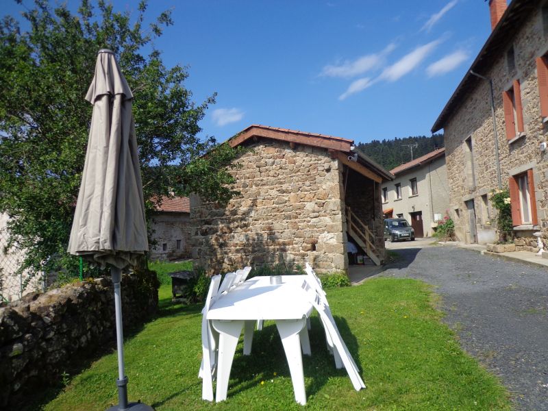 foto 14 Mietobjekt von Privatpersonen Saint-Anthme gite Auvergne Puy-de-Dme Garten