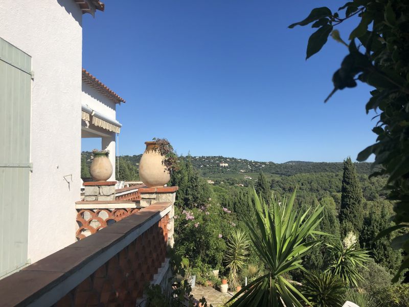 foto 3 Mietobjekt von Privatpersonen La Croix Valmer villa Provence-Alpes-Cte d'Azur Var Ausblick vom Balkon
