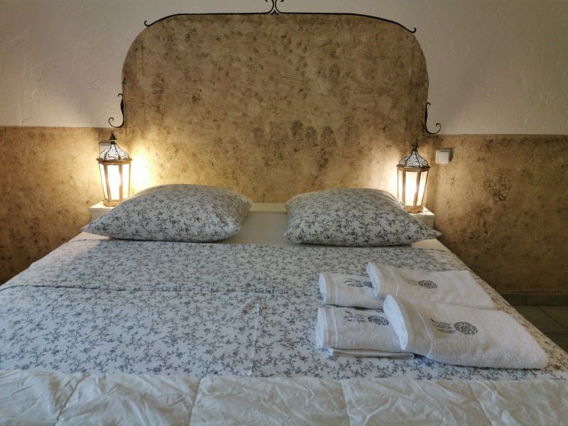 foto 10 Mietobjekt von Privatpersonen Avignon maison Provence-Alpes-Cte d'Azur Vaucluse Schlafzimmer 2