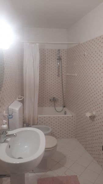foto 9 Mietobjekt von Privatpersonen Levanto appartement Ligurien La Spezia (+Umland) Badezimmer