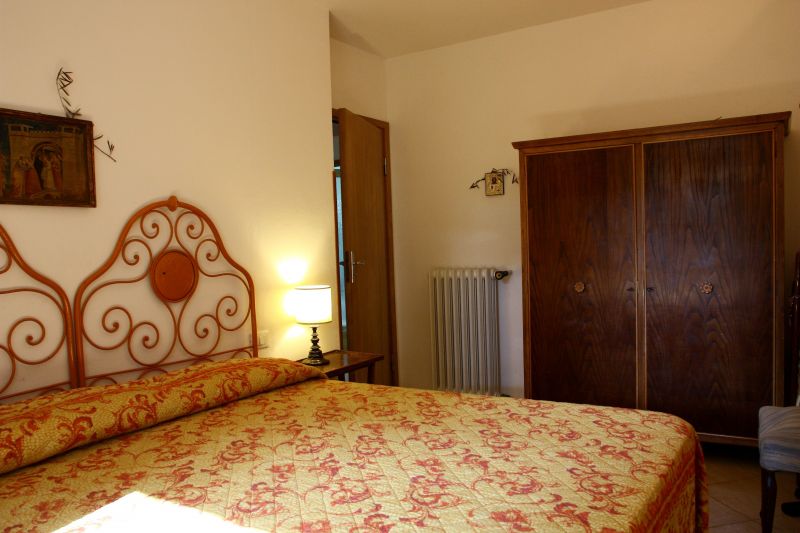 foto 8 Mietobjekt von Privatpersonen Castagneto Carducci maison Toskana Livorno (+Umland) Schlafzimmer 1