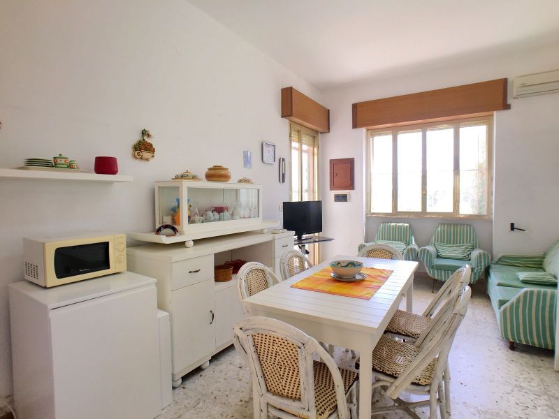 foto 10 Mietobjekt von Privatpersonen Ugento - Torre San Giovanni appartement Apulien Lecce (+Umland) Wohnzimmer