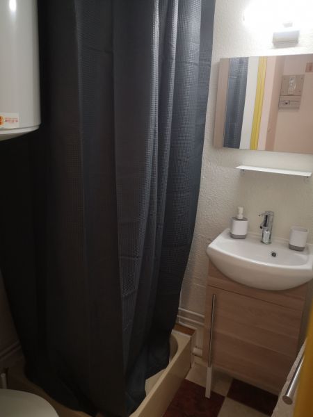 foto 10 Mietobjekt von Privatpersonen Eyne 2600 appartement Languedoc-Roussillon Pyrenen (Mittelmeer) Badezimmer