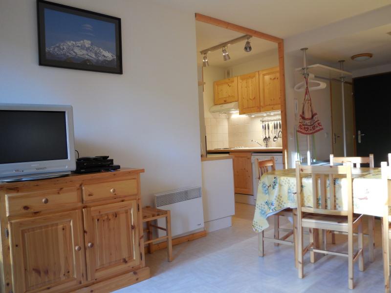 foto 5 Mietobjekt von Privatpersonen La joue du Loup appartement Provence-Alpes-Cte d'Azur Hautes-Alpes Wohnzimmer