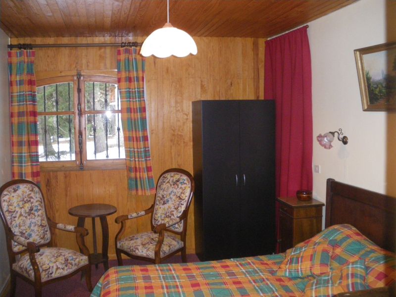 foto 15 Mietobjekt von Privatpersonen Font Romeu chalet Languedoc-Roussillon Pyrenen (Mittelmeer) Schlafzimmer 5