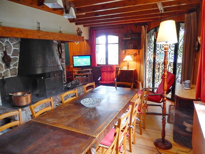 foto 3 Mietobjekt von Privatpersonen Font Romeu chalet Languedoc-Roussillon Pyrenen (Mittelmeer) Esszimmer