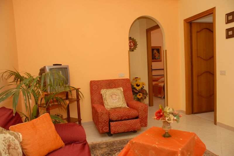 foto 2 Mietobjekt von Privatpersonen Balestrate appartement Sizilien Palermo (+Umland) Wohnzimmer