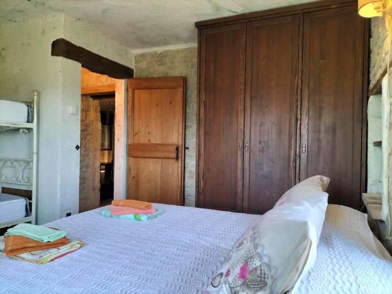 foto 10 Mietobjekt von Privatpersonen Penna San Giovanni villa Marken (Marche) Macerata Schlafzimmer 2
