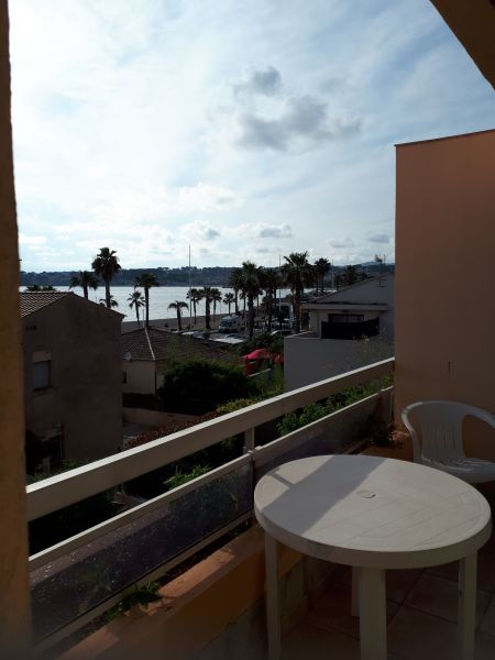 foto 2 Mietobjekt von Privatpersonen Sanary-sur-Mer appartement Provence-Alpes-Cte d'Azur Var Ausblick von der Terrasse