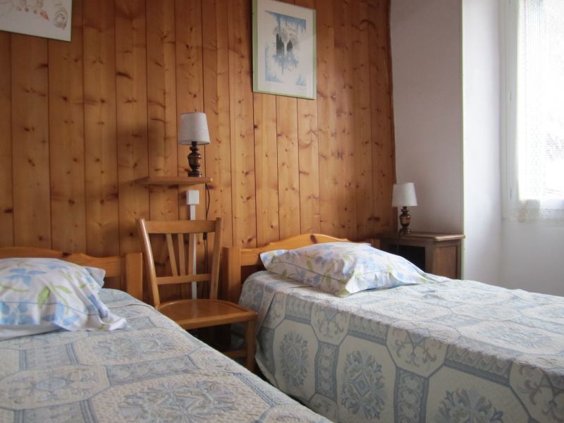 foto 5 Mietobjekt von Privatpersonen Ars en R maison Poitou-Charentes Charente-Maritime Schlafzimmer 3