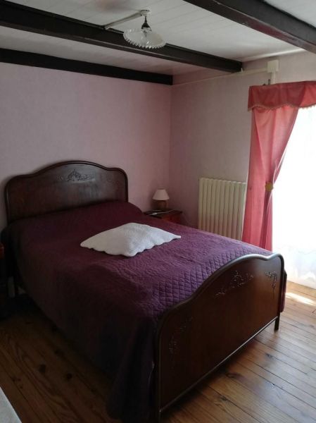 foto 2 Mietobjekt von Privatpersonen La Tour d'Auvergne appartement Auvergne Puy-de-Dme Schlafzimmer 1