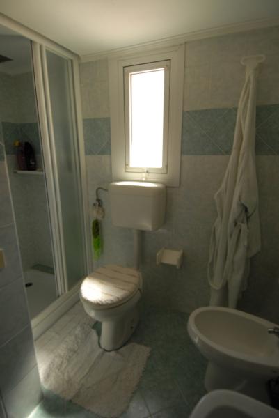 foto 2 Mietobjekt von Privatpersonen Taggia appartement Ligurien Imperia (+Umland) Badezimmer