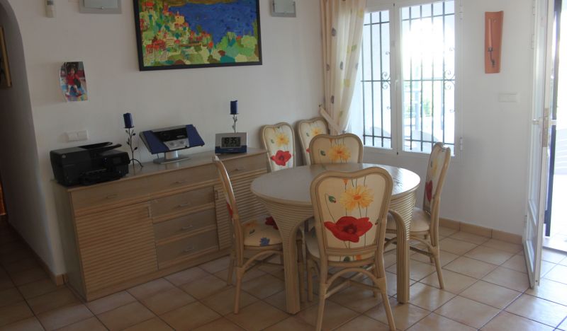 foto 12 Mietobjekt von Privatpersonen Dnia villa Region Valencia Provinz Alicante Esszimmer