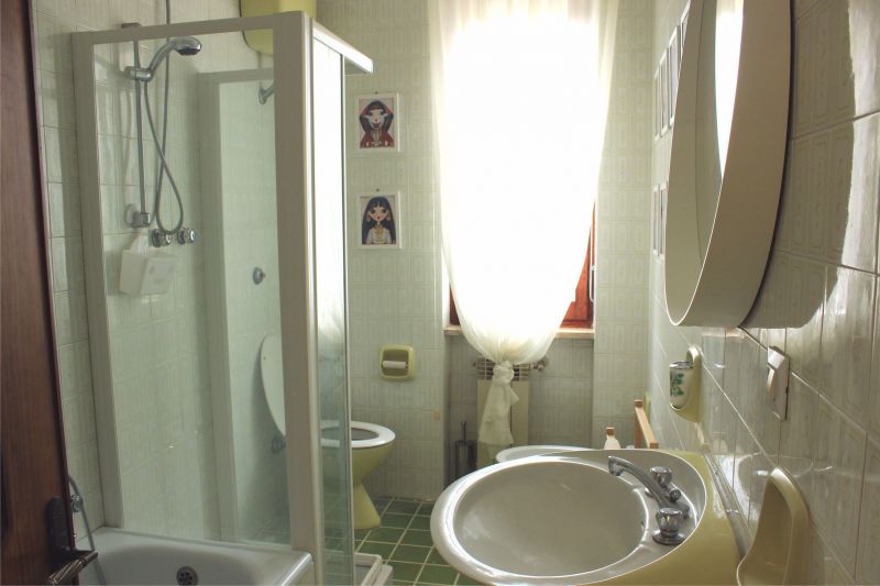 foto 14 Mietobjekt von Privatpersonen Cagliari appartement Sardinien Cagliari (+Umland) Badezimmer