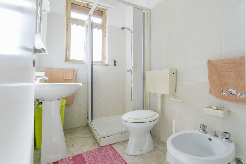 foto 11 Mietobjekt von Privatpersonen Ugento - Torre San Giovanni appartement   Badezimmer