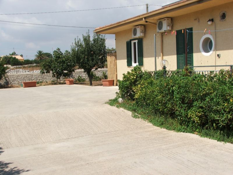 foto 11 Mietobjekt von Privatpersonen Modica villa Sizilien Ragusa (+Umland) Parkplatz