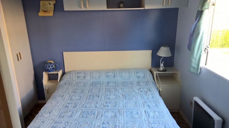 foto 7 Mietobjekt von Privatpersonen La Cotinire mobilhome Poitou-Charentes Charente-Maritime Schlafzimmer 1