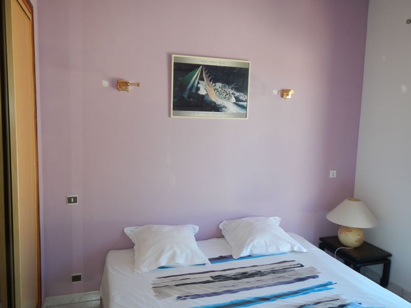 foto 21 Mietobjekt von Privatpersonen Sanary-sur-Mer villa Provence-Alpes-Cte d'Azur Var Schlafzimmer 3