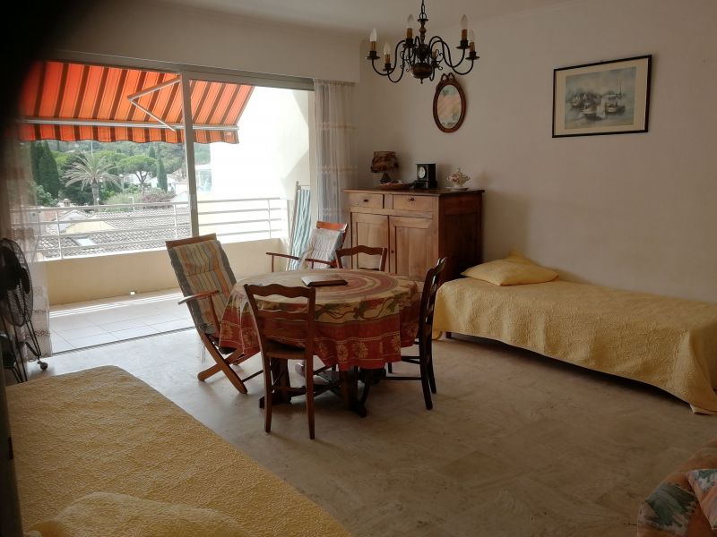 foto 5 Mietobjekt von Privatpersonen Cavalaire-sur-Mer studio Provence-Alpes-Cte d'Azur Var Esszimmer