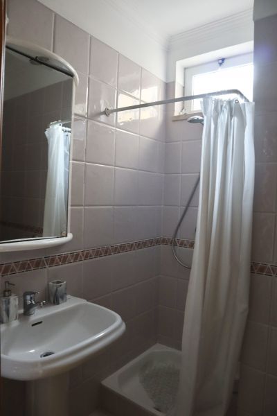 foto 15 Mietobjekt von Privatpersonen Quarteira appartement Algarve  Badezimmer 1