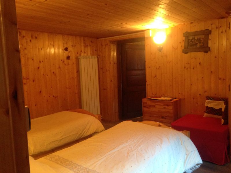 foto 21 Mietobjekt von Privatpersonen Gressoney Saint Jean chalet Aostatal Aosta (+Umland) Schlafzimmer 3