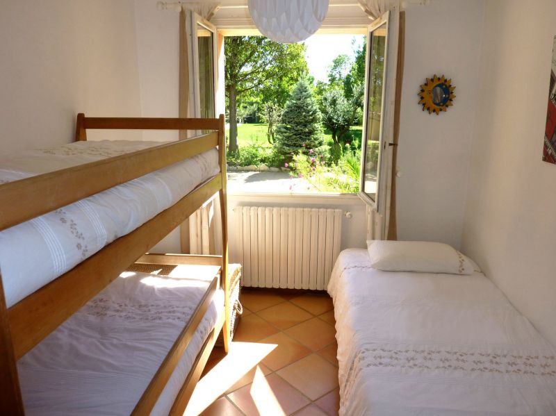 foto 17 Mietobjekt von Privatpersonen Avignon maison Provence-Alpes-Cte d'Azur Vaucluse Schlafzimmer 3