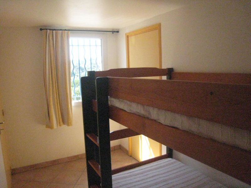 foto 19 Mietobjekt von Privatpersonen Bormes Les Mimosas appartement Provence-Alpes-Cte d'Azur Var Schlafzimmer 2