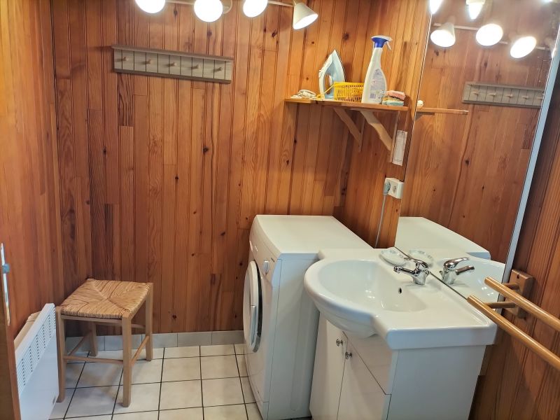 foto 16 Mietobjekt von Privatpersonen Noyant chalet Pays de la Loire Maine et Loire Badezimmer