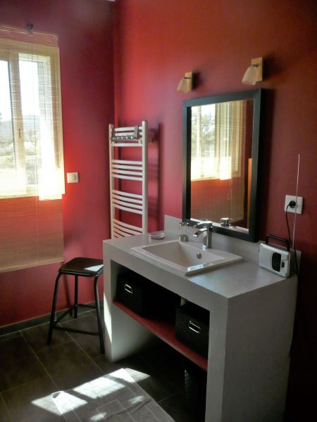 foto 6 Mietobjekt von Privatpersonen Ghisonaccia maison   Badezimmer