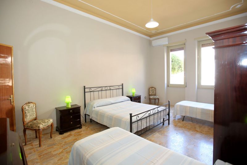 foto 13 Mietobjekt von Privatpersonen Avola villa Sizilien Syrakus (+Umland) Schlafzimmer 1