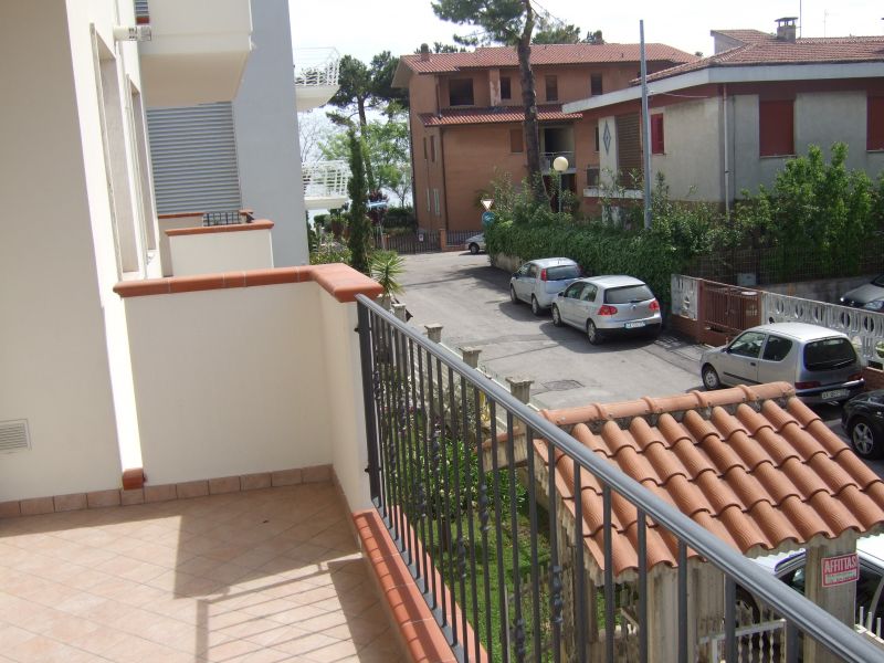 foto 6 Mietobjekt von Privatpersonen Pineto appartement Abruzzen Teramo (+Umland) Ausblick vom Balkon