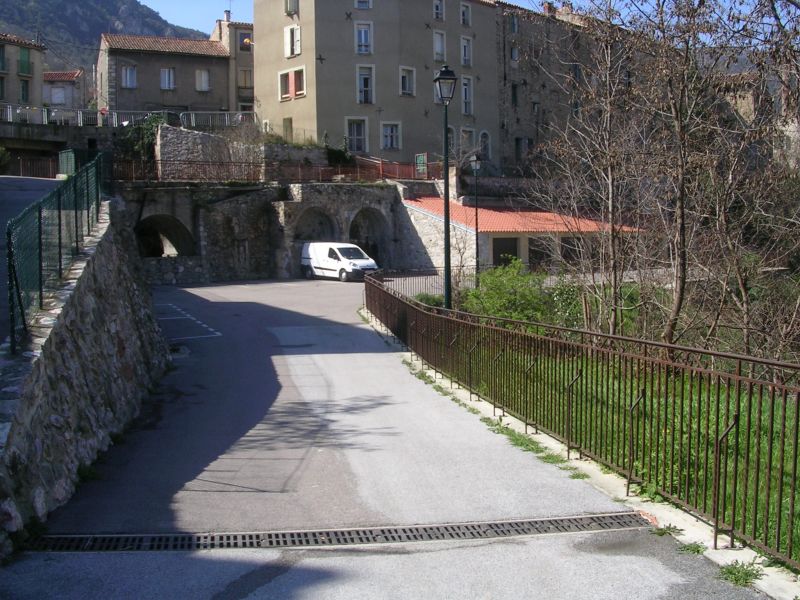 foto 6 Mietobjekt von Privatpersonen Prades maison Languedoc-Roussillon Pyrenen (Mittelmeer) Parkplatz
