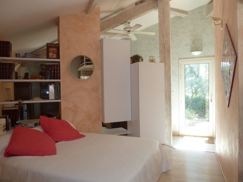 foto 6 Mietobjekt von Privatpersonen Nmes villa Languedoc-Roussillon Gard Schlafzimmer 1