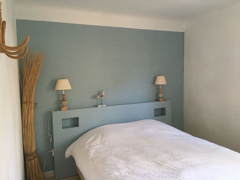 foto 12 Mietobjekt von Privatpersonen Saint Raphael villa Provence-Alpes-Cte d'Azur Var Schlafzimmer 1