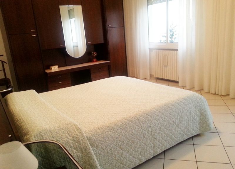 foto 11 Mietobjekt von Privatpersonen Toscolano-Maderno appartement Lombardei Brescia (+Umland) Schlafzimmer 1