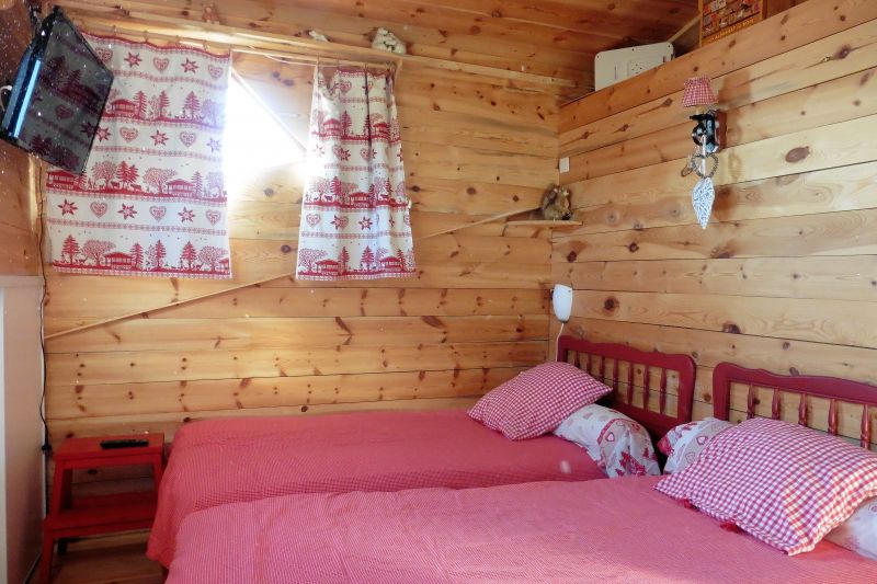 foto 10 Mietobjekt von Privatpersonen Les Angles chalet Languedoc-Roussillon Pyrenen (Mittelmeer) Schlafzimmer 4