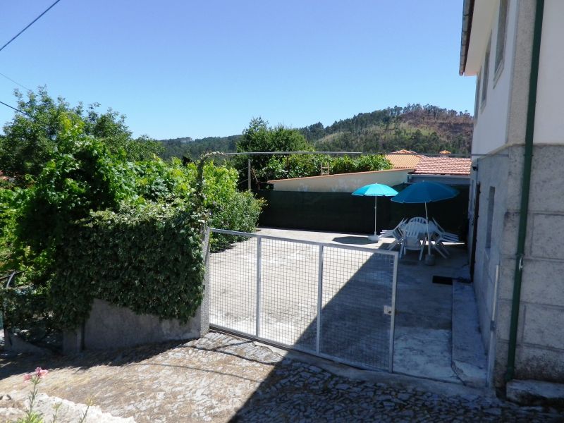 foto 15 Mietobjekt von Privatpersonen Celorico de Basto maison Entre Douro e Minho  Terrasse