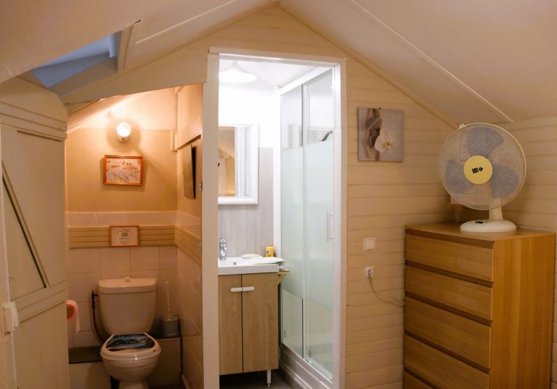 foto 3 Mietobjekt von Privatpersonen Collioure bungalow Languedoc-Roussillon Pyrenen (Mittelmeer) Badezimmer
