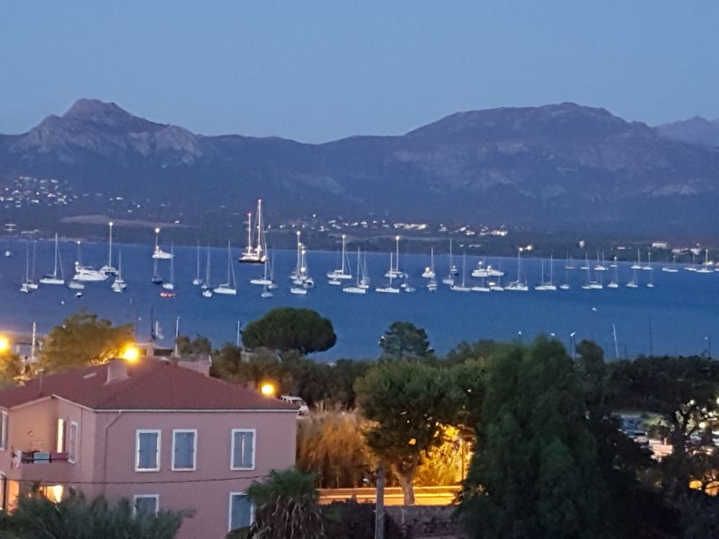 foto 12 Mietobjekt von Privatpersonen Calvi appartement Korsika Haute-Corse Ausblick von der Terrasse