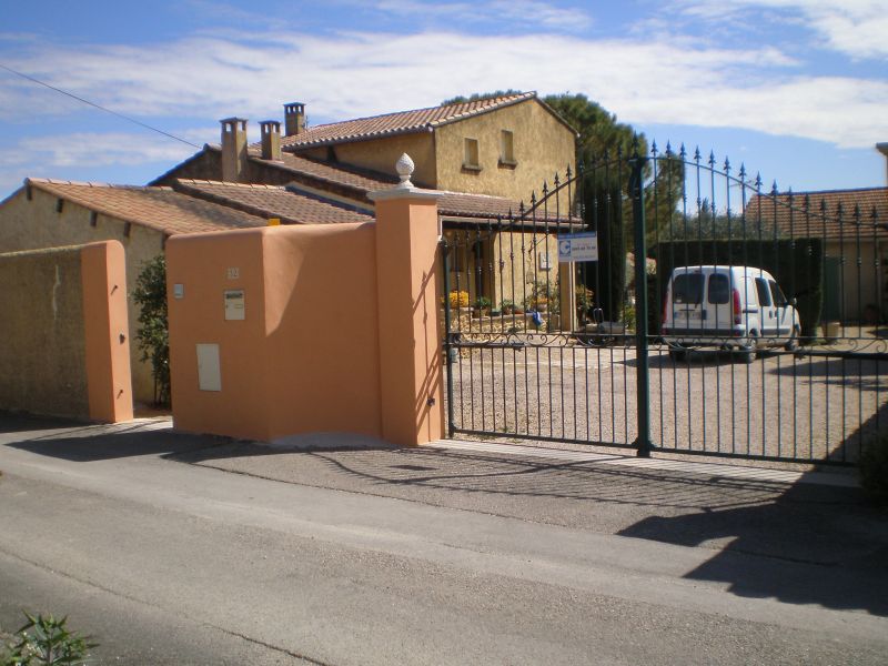 foto 6 Mietobjekt von Privatpersonen Sainte-Ccile-les-Vignes gite Provence-Alpes-Cte d'Azur Vaucluse Eingang