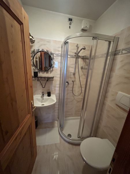 foto 10 Mietobjekt von Privatpersonen Selva di Cadore appartement Venezien Belluno (+Umgebung) Badezimmer