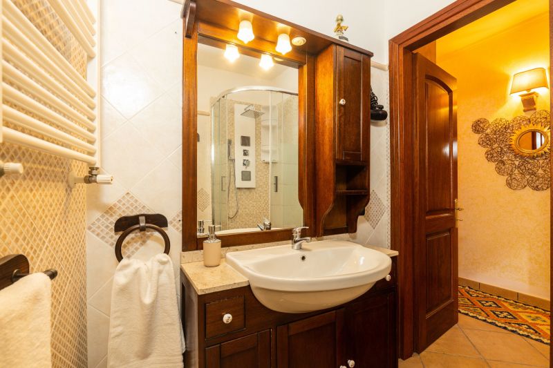 foto 13 Mietobjekt von Privatpersonen Baunei appartement Sardinien Ogliastra (+Umland) Badezimmer 2