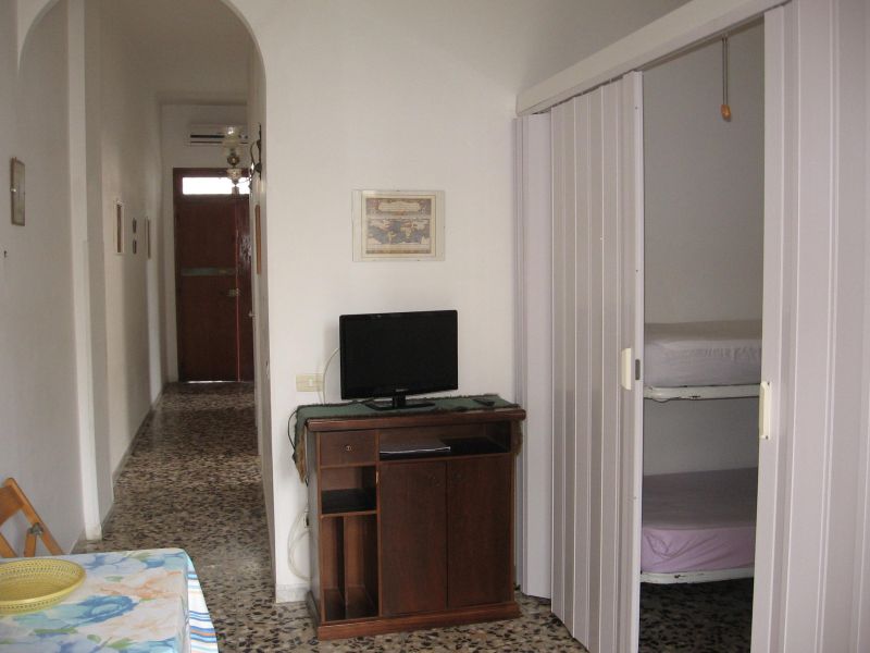 foto 6 Mietobjekt von Privatpersonen Torre Canne appartement Apulien Brindisi (+Umland) Esszimmer